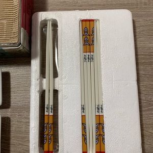 Joie De Vivre Sushi For Four Porcelain Plates Set.